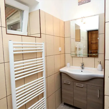 Hegyalja Vendeghaz Гостевой дом 3*